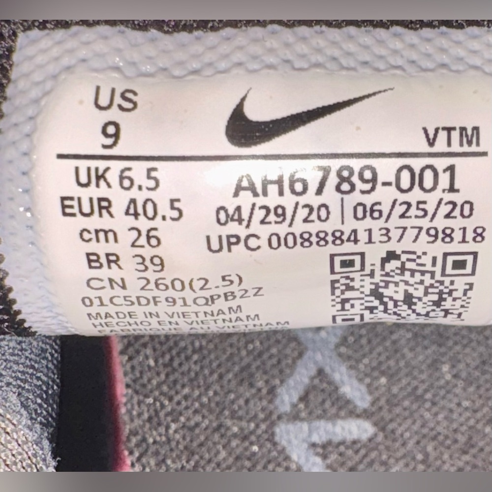 Nike Air Max 270 Sneakers - Women’s Size 9 - Picture 7 of 7